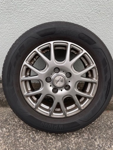 TOYOTA NOAH使用スタッドレスタイヤ、ホイール付き