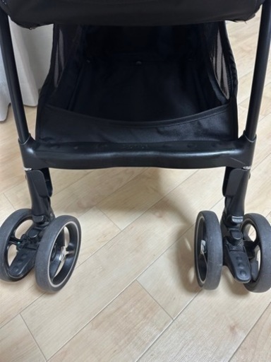 【美品】アップリカ ベビーカー グレー