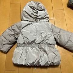 ベビーギャップ　ダウン　80センチの画像