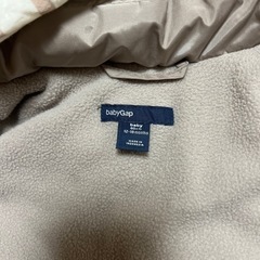 ベビーギャップ　ダウン　80センチの画像