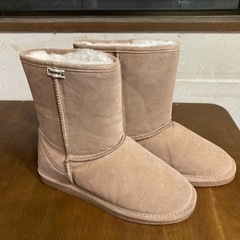 新品ムートンブーツ