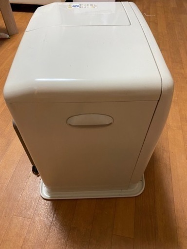 ダイニチ　2009年製　灯油ストーブ