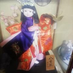 人形 幅40高さ53センチの画像
