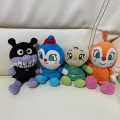 アンパンマン　ぬいぐるみ