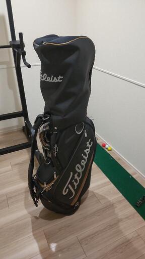 最終週　美品‼️タイトリスト スタンド　キャディバッグ キャディーバッグ　9.5型 タイトリストスタンド式キャディバック ブラック 9.5型 47インチ対応