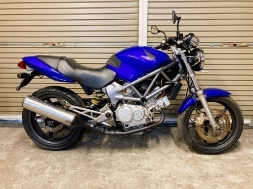 ホンダ　VTR250 キャブ後期タコメーター付きモデル　配送可能　支払いは現金or振り込みも可能