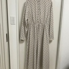 【取引完了しました】長袖ワンピース／水玉