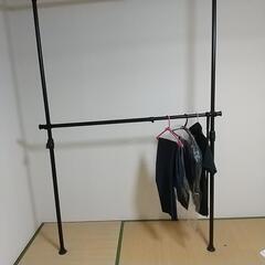 服かける棒の画像
