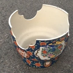 巨大な陶器　年代用途不明の画像