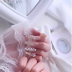1月から働けるネイリストさん募集🎀の画像