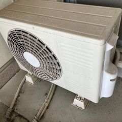 ***日立エアコン(難あり、6～8畳)標準取付費用込み***の画像