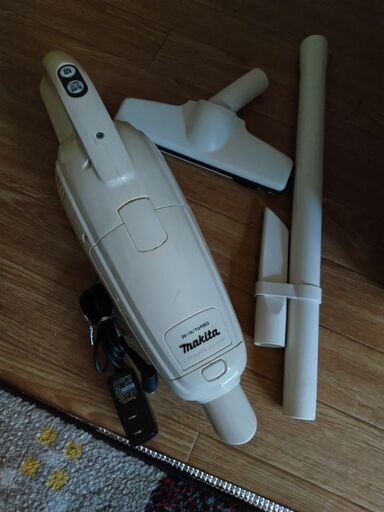 購入者様決まりました　makita充電式クリーナー　CL103D【3】