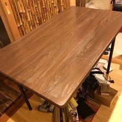 ダイニングテーブル