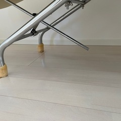 フェイシャルエステ　ベット　角度調節ありの画像