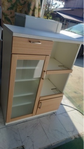 食器棚　キッチン収納　シンプルです★