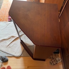 コーナーに置く棚　の画像