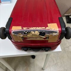 【ジャンク品】中古30リットルスーツケースお譲りいたします！の画像