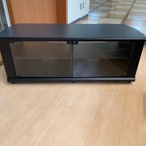 テレビとテレビ台　TOSHIBA LED REGZA 42
