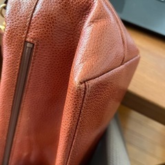 【おしゃれな質感上品フォルム】【中古】ungaro  レザーショルダーバッグ　斜めがけ　ブラウン　茶　の画像