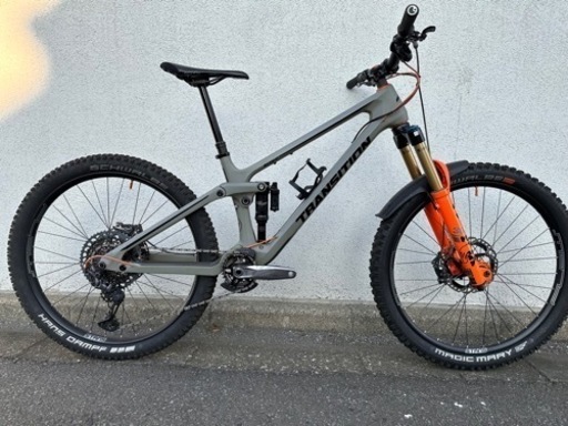 2020年Transition Scout Carbon & STAN’S FLOW Carbon wheel ,Chris king set