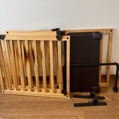 ベビーゲート　日本育児　おくだけとおせんぼの画像