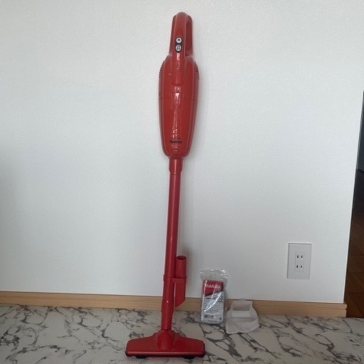 マキタ　スティック掃除機　オレンジ