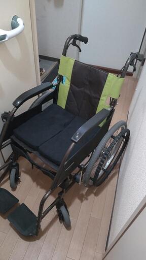 完売致しました◆自走&介助両用式折り畳み車椅子(車イス中古)
