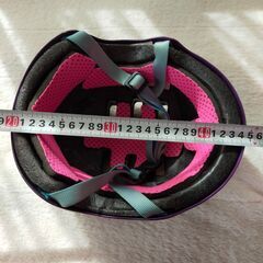 ■BELL　子供用　スポーツ　ヘルメット　の画像
