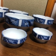 和食器セットの画像
