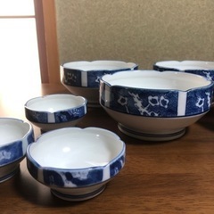 和食器セットの画像