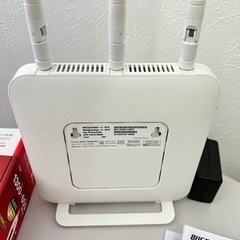 BUFFALO無線LAN親機ノイズに強く飛ぶwi-Fi2台分6000円の画像