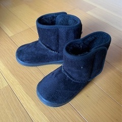 14.0cm子供冬用ブーツ　黒