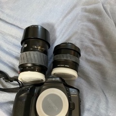 【取引中】EOS KISS X2 ダブルズームセット、EF-50 f1.8Ⅱ、オマケ色々の画像