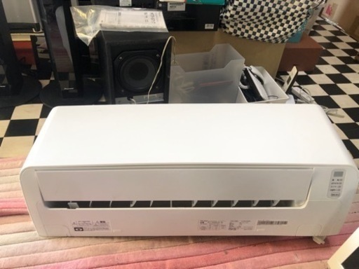 【リサイクルサービス八光】2021年製　アマダナ　ルームエアコン　 ホワイト AT-HA2212-W [おもに6畳用 /100V]