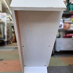 美品!!【フレンチカントリー調 本棚】幅76.5cm 組立て済 木目調 ブックシェルフ 白色系 札幌 北20条店の画像