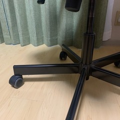 IKEA MALKOLM チェア(※11/2受け取り可能な方)お取引中の画像