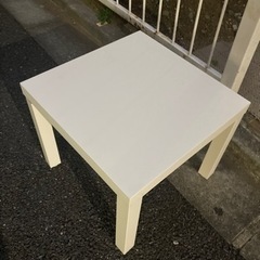 IKEAローテーブル