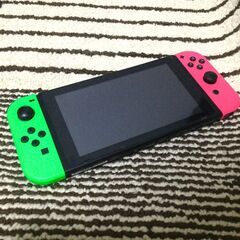 【最終値下げ】Nintendo Switch 本体と付属品セット（充電ドック、専用ケース、他付属品、外箱付き）の画像