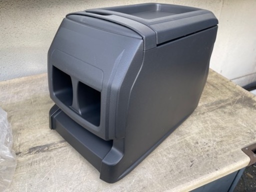 20アル・ヴェル　純正センターコンソールボックス　0003