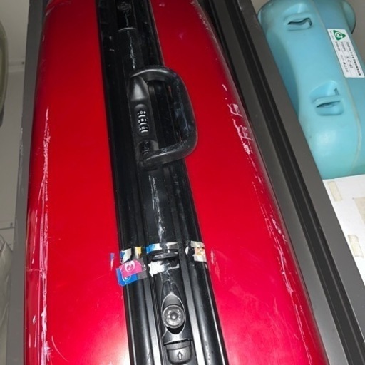 夏休みに向けて！大きなトランクケース