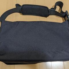 ショルダーバッグの画像