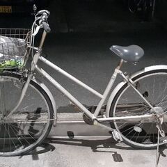 27インチ自転車(前輪パンク)３段変速
