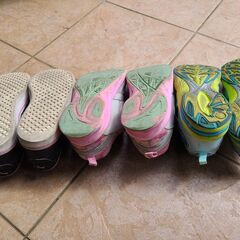 ●中古●運動靴３足　PUMA1足、瞬足2足●全て22.5cm●の画像