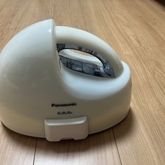 コードレスパナソニック　スチームアイロン カルル NI-WL40...