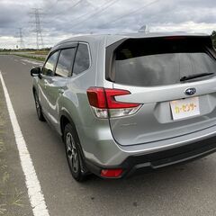 フォレスタープレミアムナビTVサイド＆バックモニタLEDアイサイトBSM車検7年10月走行1.9ｋｍの画像