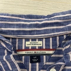 TOMMY  HILFIGERのシャツの画像