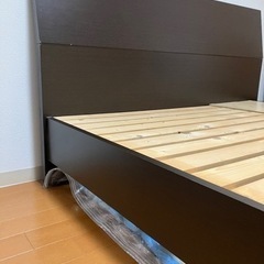 取引中_ダブルベッド(木製)の画像