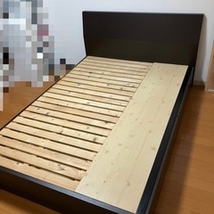 取引中_ダブルベッド(木製)の画像