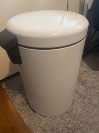 【受付終了】brabantia ゴミ箱　クリーム色