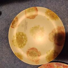 ニコライバーグマン小皿の画像